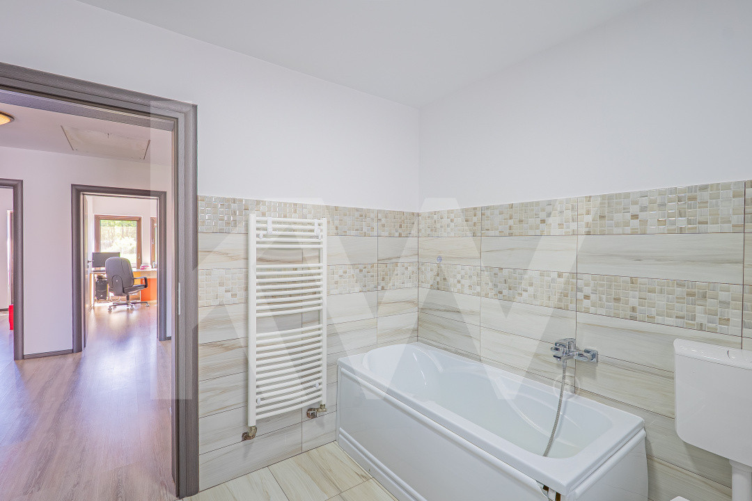 Casă 4 camere, 188 mp curte - Cartier Guşteriţa, Sibiu