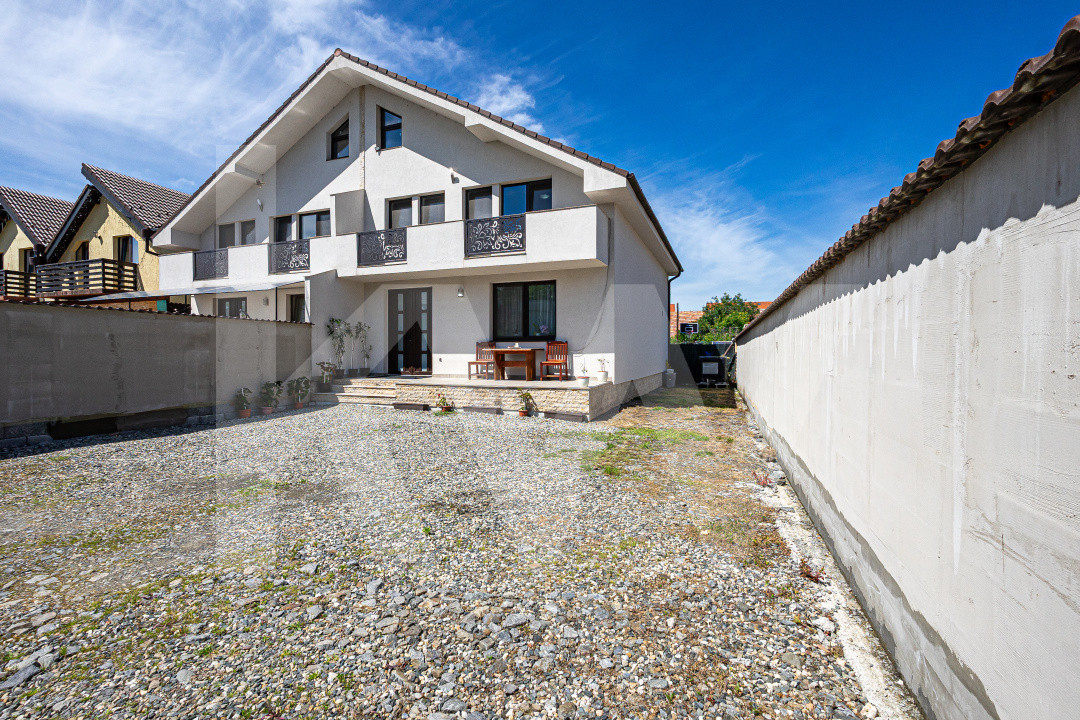 Casă 4 camere, 188 mp curte - Cartier Guşteriţa, Sibiu