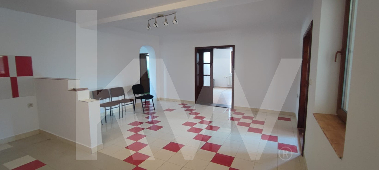 Casă de închiriat – 2 dormitoare, 100 mp utili + curte 220 mp, garaj, filigorie