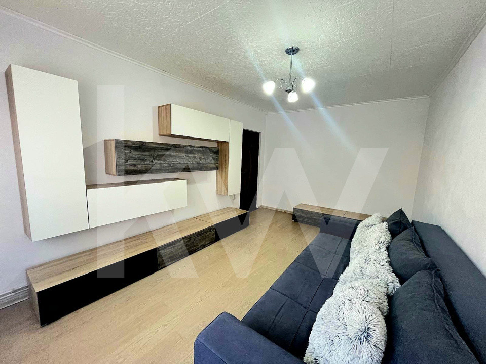 Apartament 3 camere- de vânzare - Vasile Aron