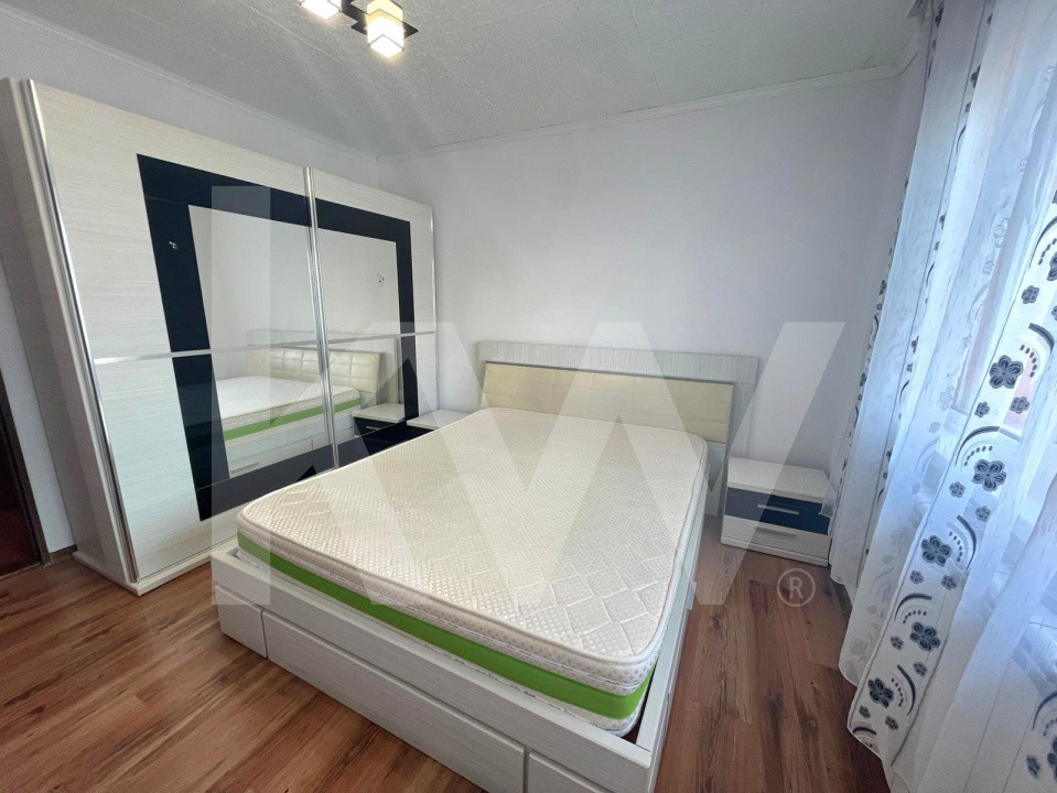 Apartament 3 camere- de vânzare - Vasile Aron