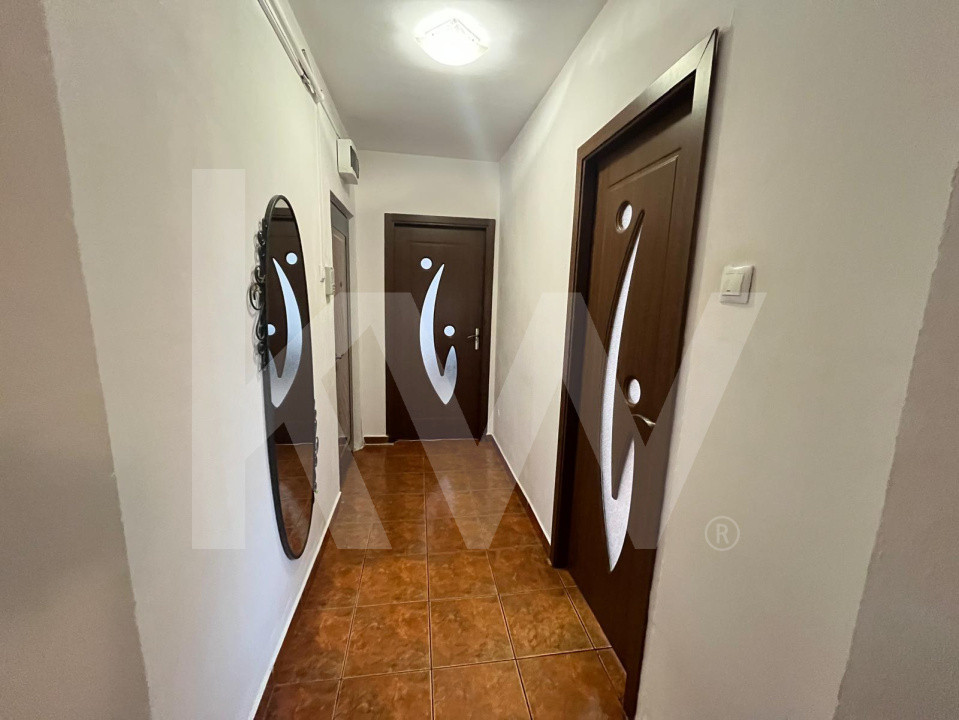 Apartament 3 camere- de vânzare - Vasile Aron