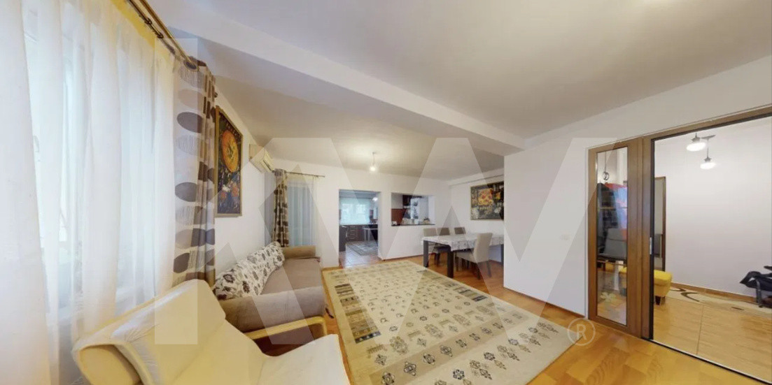 Apartament 3 camere Valea Aurie