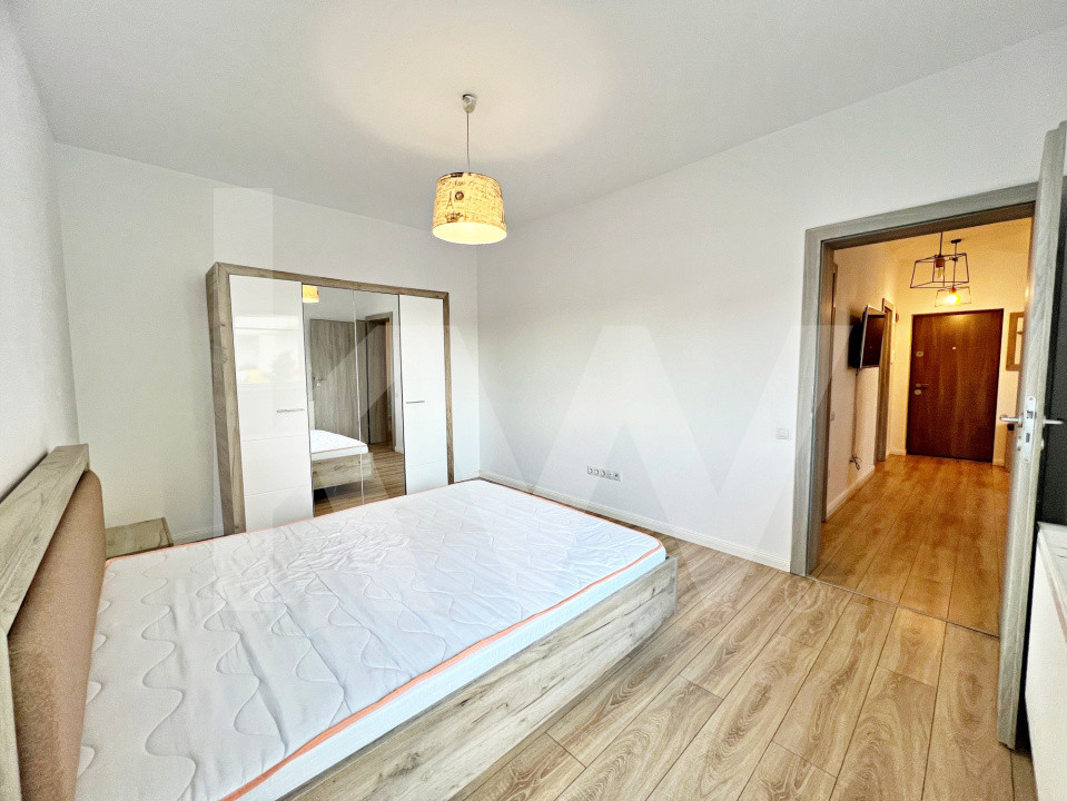 Apartament primitor de 2 camere, mobilat și utilat + balcon si parcare. Parter.