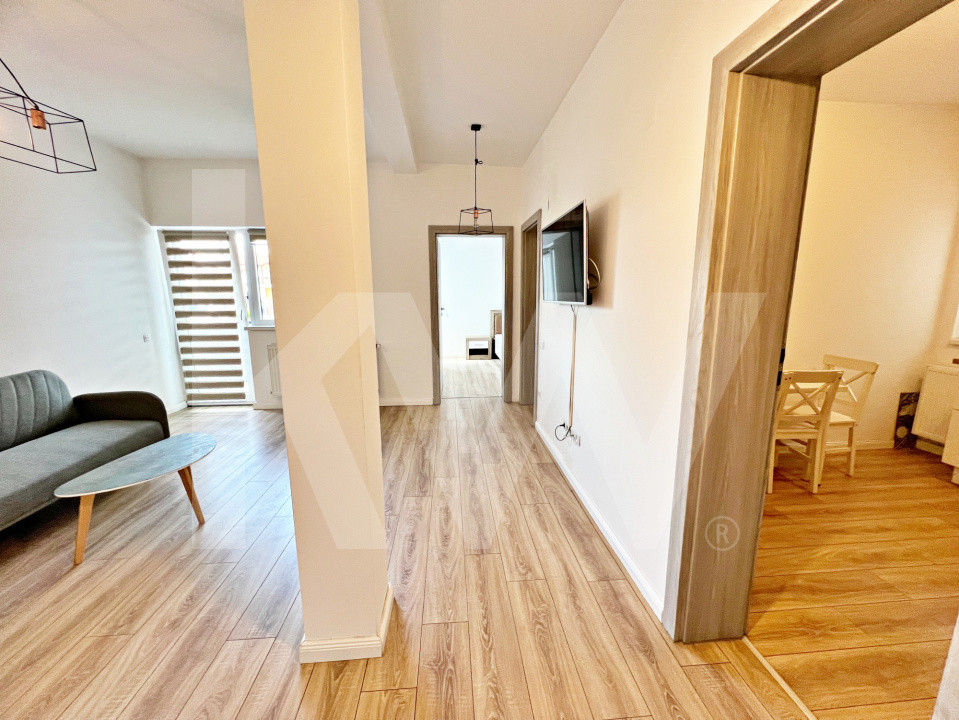 Apartament primitor de 2 camere, mobilat și utilat + balcon si parcare. Parter.