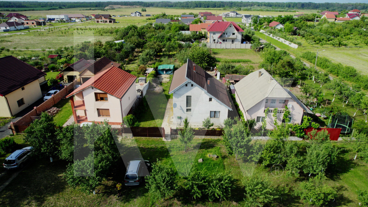 Casă spațioasă în Frumușeni, cu teren generos de 1200 mp