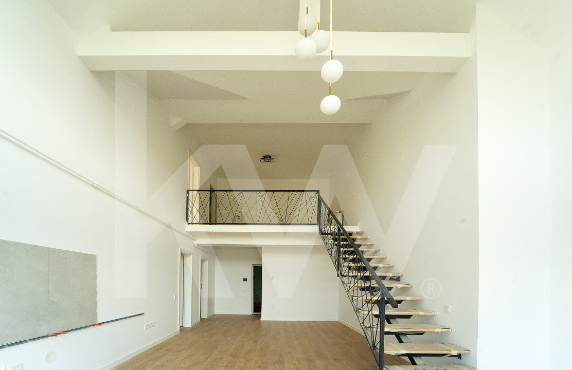 Penthouse 3  camere - finisat la cheie, intabulat