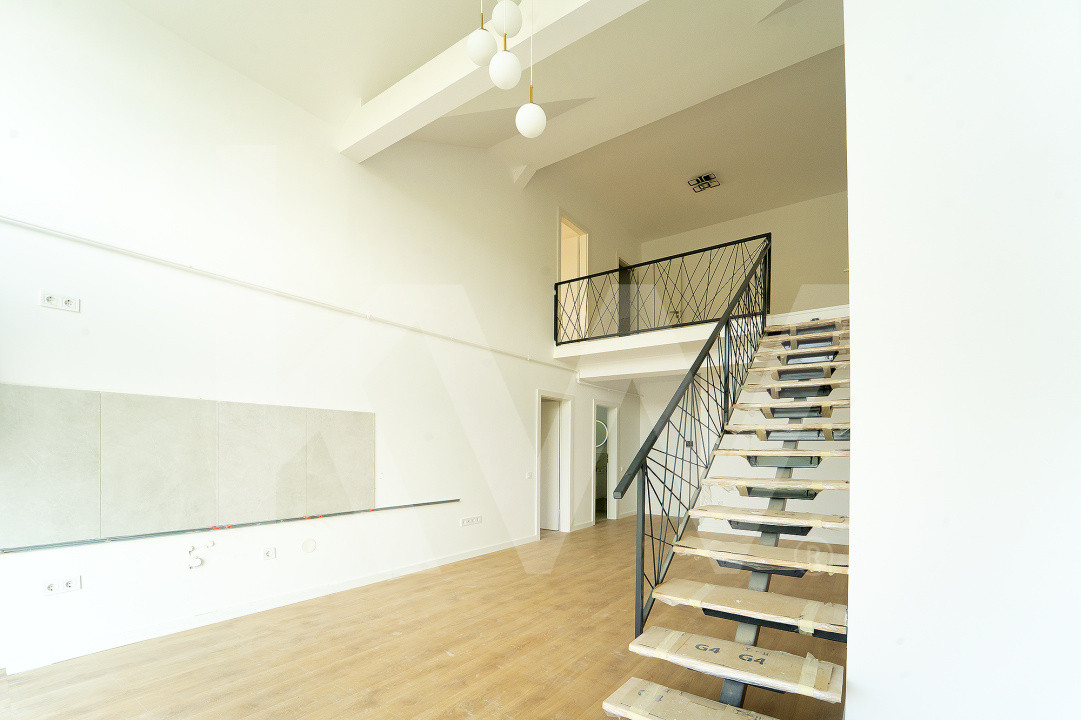Penthouse 3  camere - finisat la cheie, intabulat
