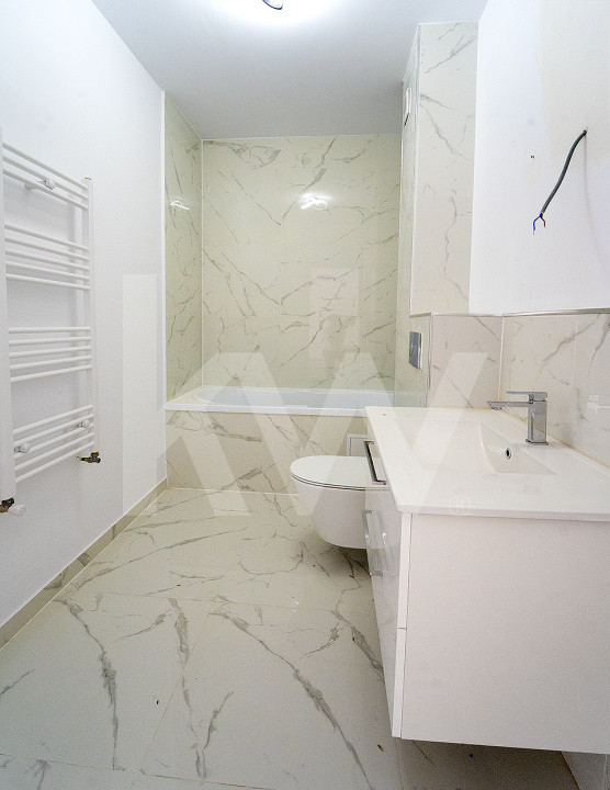 Penthouse 3  camere - finisat la cheie, intabulat