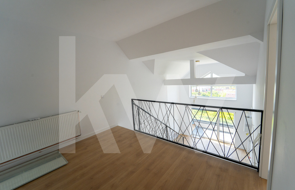 Penthouse 3  camere - finisat la cheie, intabulat