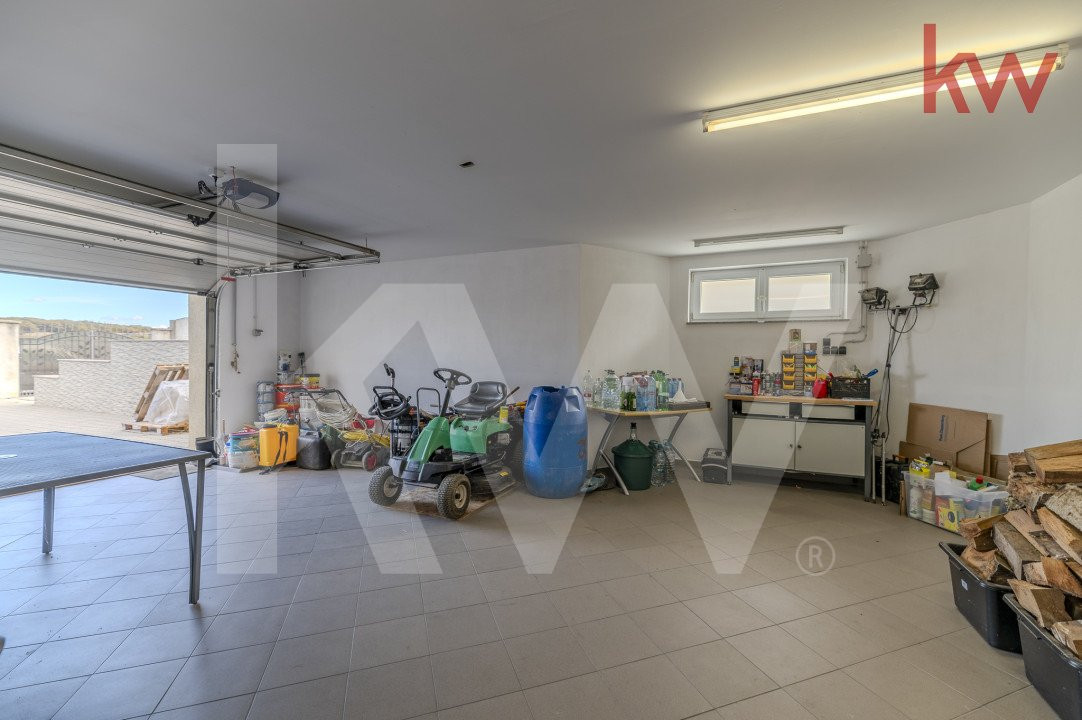 Casă 4 camere, teren generos 1150 mp, Cisnadie - Sibiu
