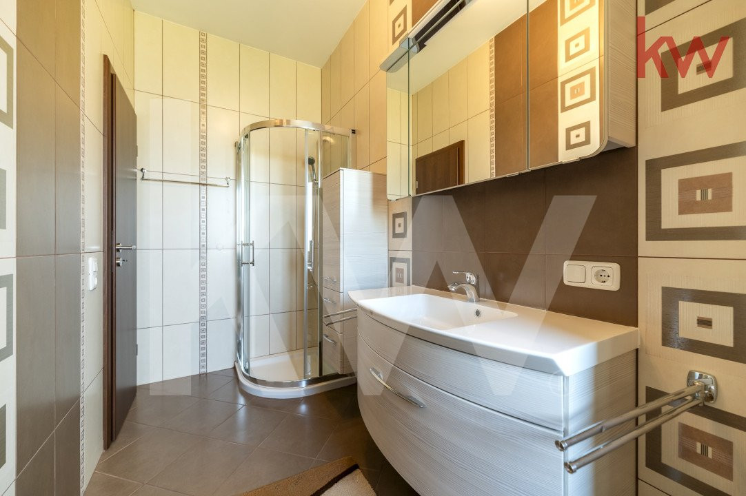 Casă 4 camere, teren generos 1150 mp, Cisnadie - Sibiu