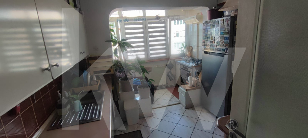 Apartament 3 camere - Vasile Aaron