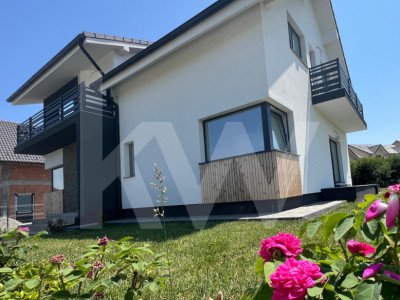 Casă de Vânzare în Cristian, Sibiu - 5 Camere, 2 Terase, Teren 486