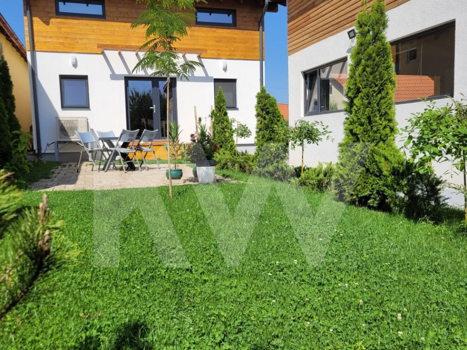 Casă modernă de închiriat, cu garaj generos – Tocile, Sadu