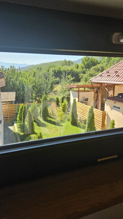 Casă modernă de închiriat, cu garaj generos – Tocile, Sadu