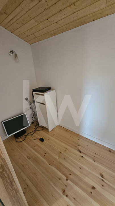 Casă modernă de închiriat, cu garaj generos – Tocile, Sadu