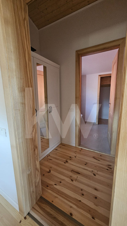 Casă modernă de închiriat, cu garaj generos – Tocile, Sadu