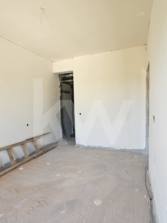 Apartament de 3 camere pe două niveluri, predare la cheie – Cartier Turnișor