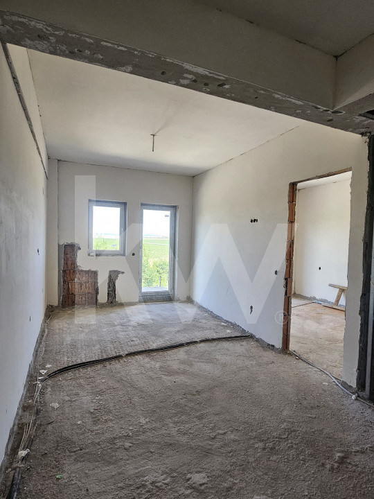 Apartament de 3 camere pe două niveluri, predare la cheie – Cartier Turnișor