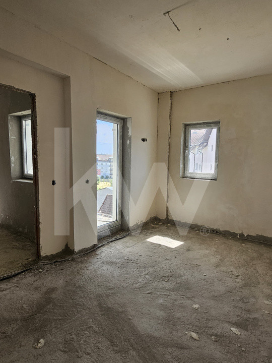 Apartament de 3 camere pe doua niveluri - Turnisor