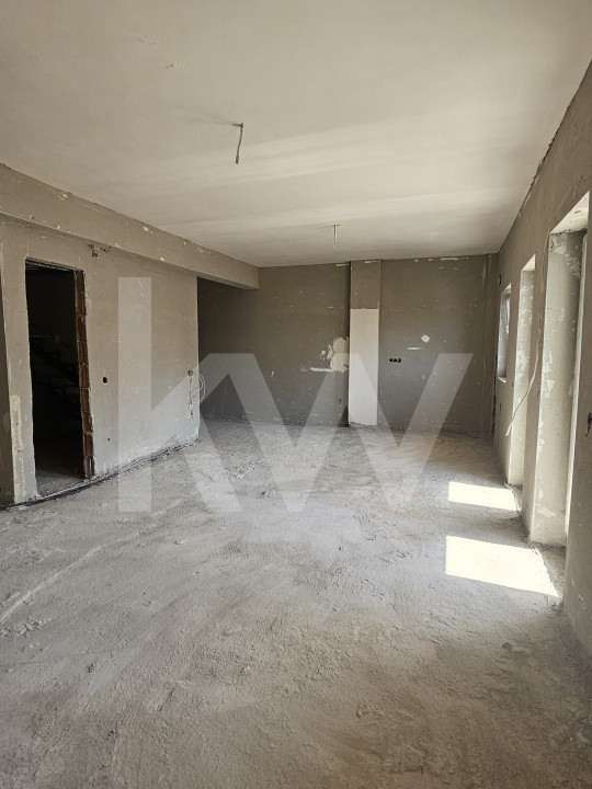 Apartament de 3 camere pe doua niveluri - Turnisor