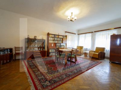 Apartament 3 camere - Eleganță și spațiu în Centrul Istoric al Sibiului – 122 mp