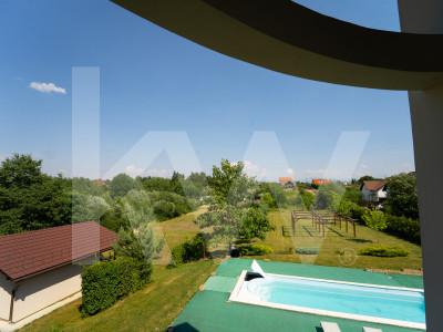 Vila exclusivista cu piscina si panorama de vis Cisnadioara