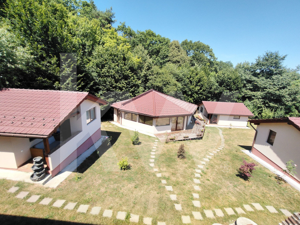 4 Casute de vacanta cu teren de 2000 mp liberi Cisnadioara