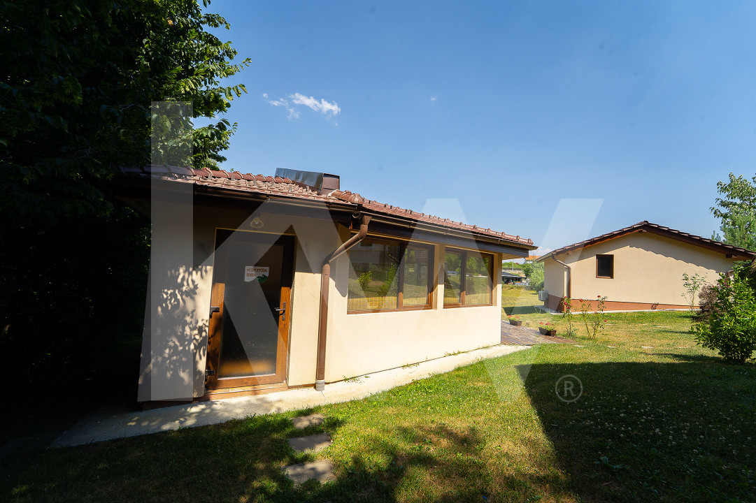 4 Casute de vacanta cu teren de 2000 mp liberi Cisnadioara