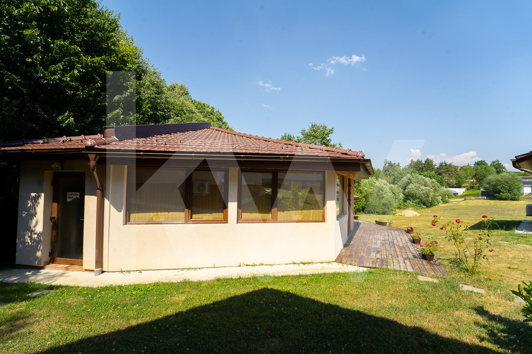 4 Casute de vacanta cu teren de 2000 mp liberi Cisnadioara