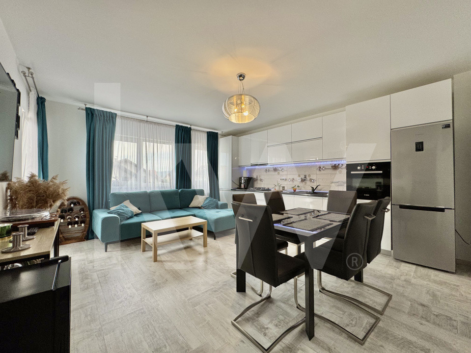 Apartament de vânzare cu 3 camere - Decomandat - Șelimbăr