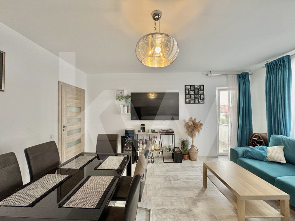 Apartament de vânzare cu 3 camere - Decomandat - Șelimbăr