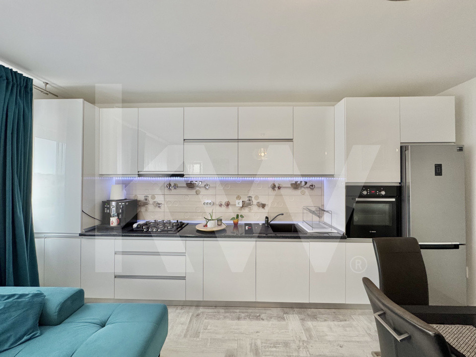 Apartament de vânzare cu 3 camere - Decomandat - Șelimbăr