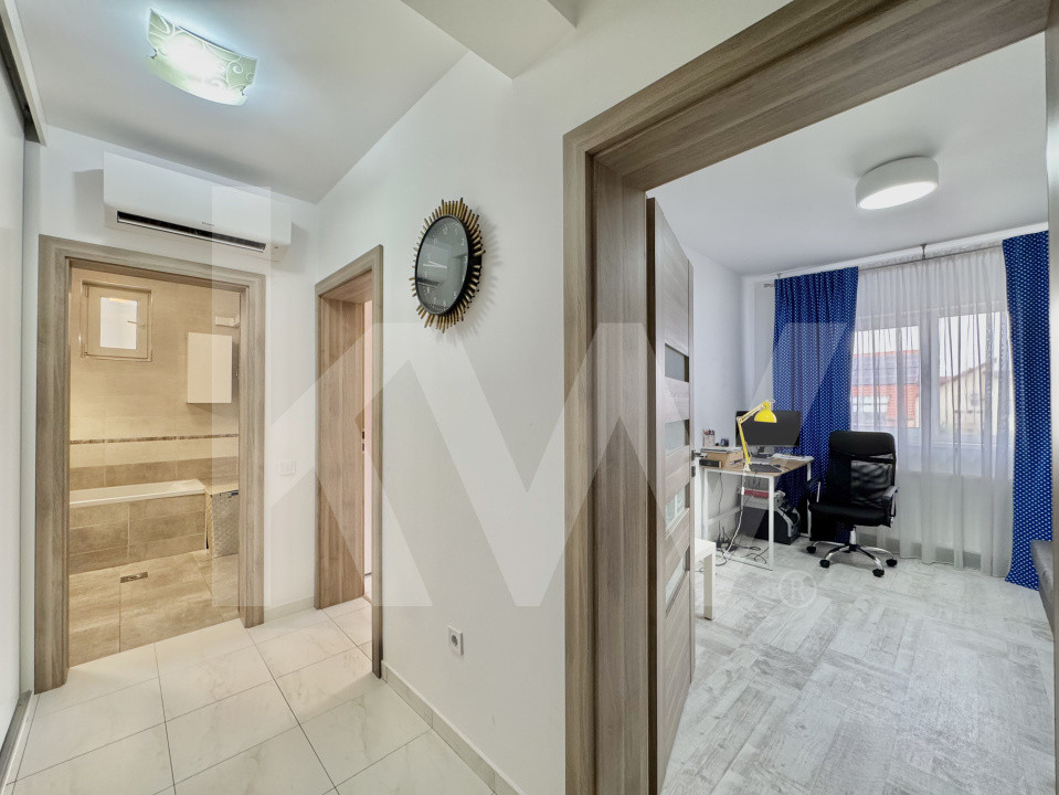 Apartament de vânzare cu 3 camere - Decomandat - Șelimbăr