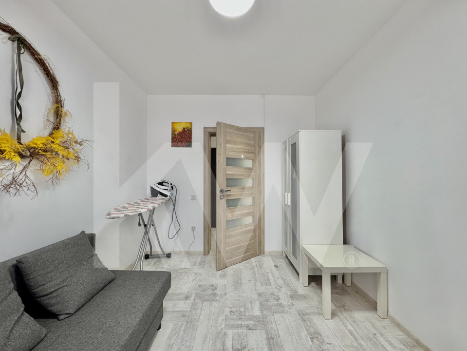 Apartament de vânzare cu 3 camere - Decomandat - Șelimbăr