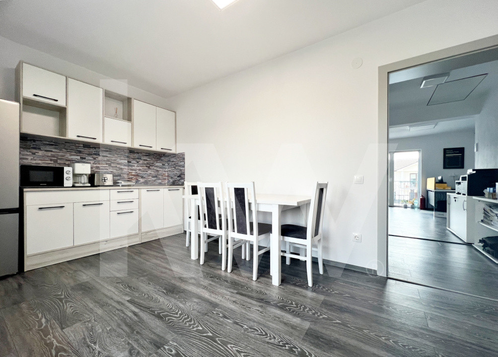 Casă mare cu teren generos – perfect împărțită pentru birouri sau 4 apartamente