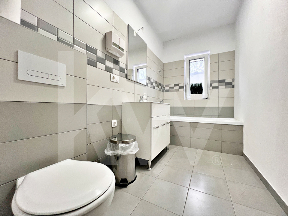 Casă mare cu teren generos – perfect împărțită pentru birouri sau 4 apartamente