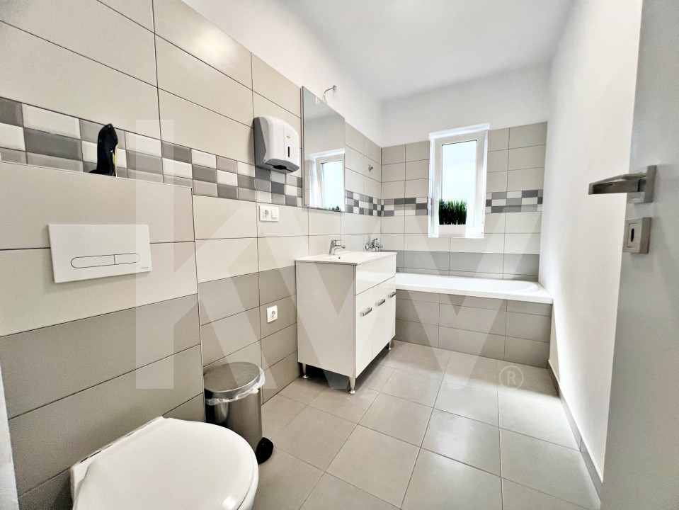 Casă mare cu teren generos – perfect împărțită pentru birouri sau 4 apartamente