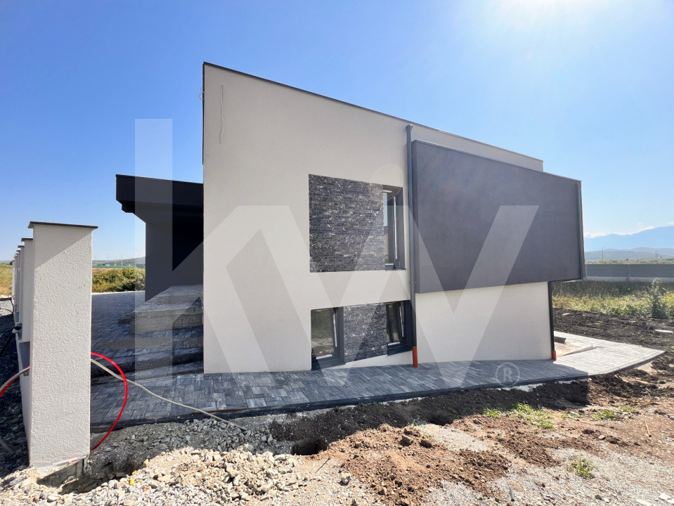 Casă Individuală Modernă–Teren 490 mp. SU 201 mp + Terasă 41 mp. Șelimbăr-Sibiu