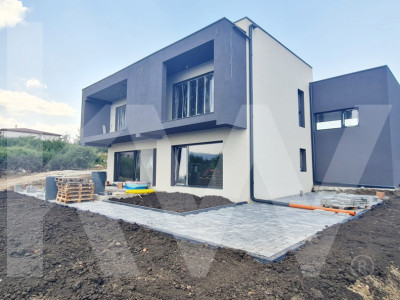 Casă Individuală Modernă–Teren 490 mp. SU 201 mp + Terasă 41 mp. Șelimbăr-Sibiu