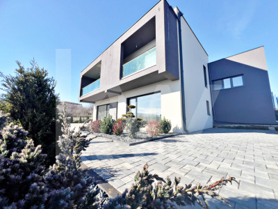 Casă Individuală modernă 4 cam–Teren 815 mp.SU 201 mp. Șelimbăr-Sibiu