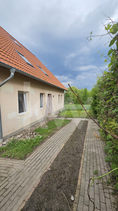 Spațiu comercial de închiriat – 128 mp utili | Cisnădie, zonă industrială 