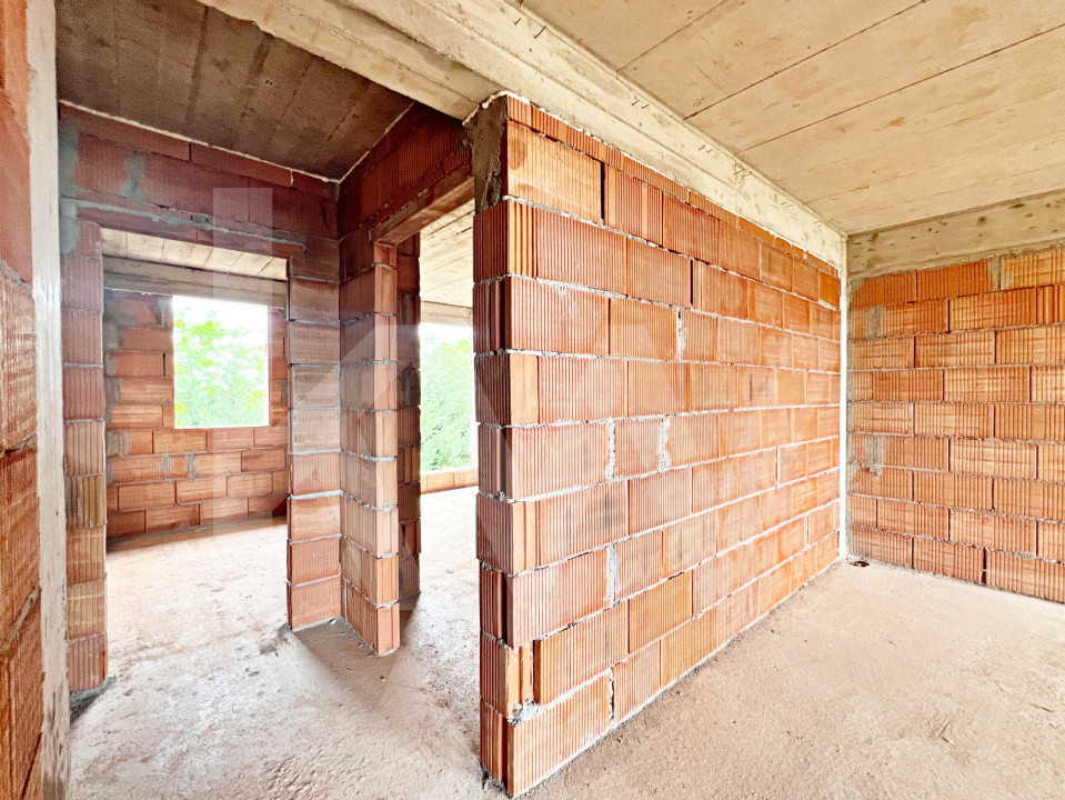 Apartament 3 camere, două băi, terasă mare-Natura la tine acasă! Cristian-SiBiU