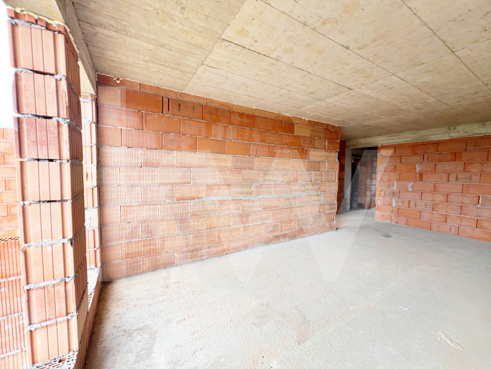 Apartament 3 camere, două băi, terasă mare-Natura la tine acasă! Cristian-SiBiU