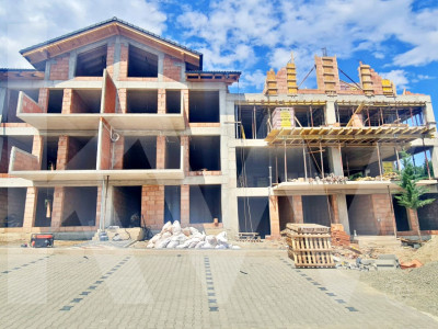Apartament 3 camere, două băi, terasă mare-Natura la tine acasă! Cristian-SiBiU