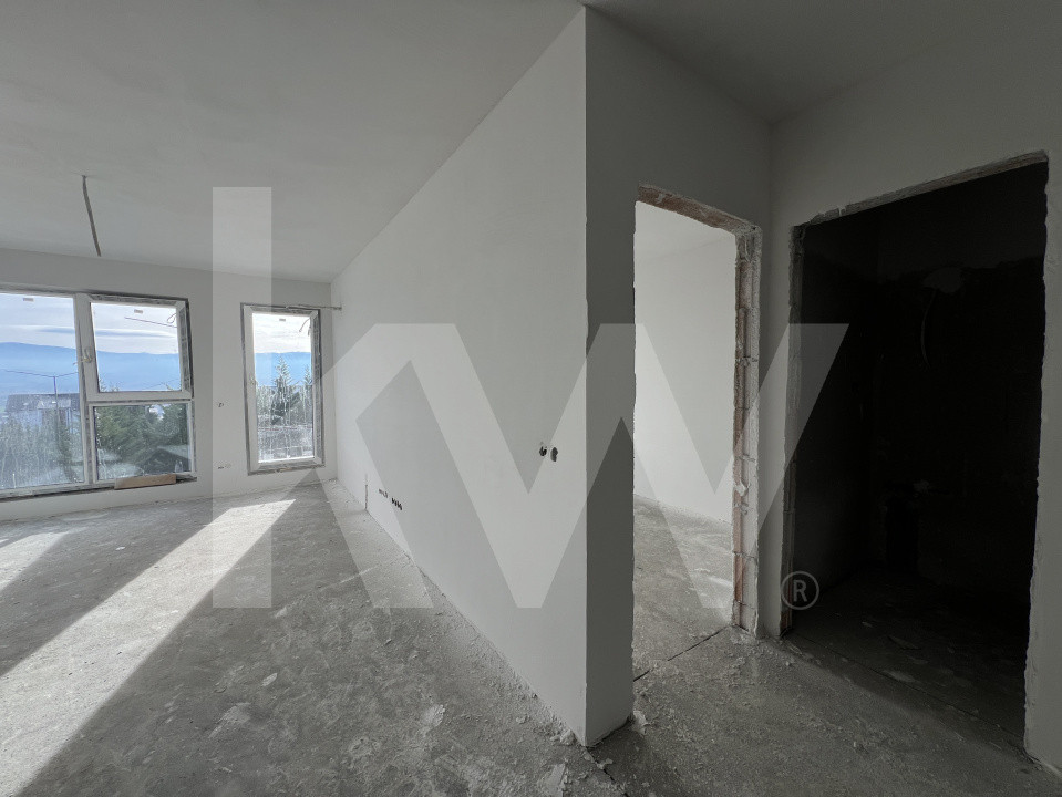 Apartament 3 camere, două băi, curte 50 mp.-Natura la tine acasă! Cristian-SiBiU