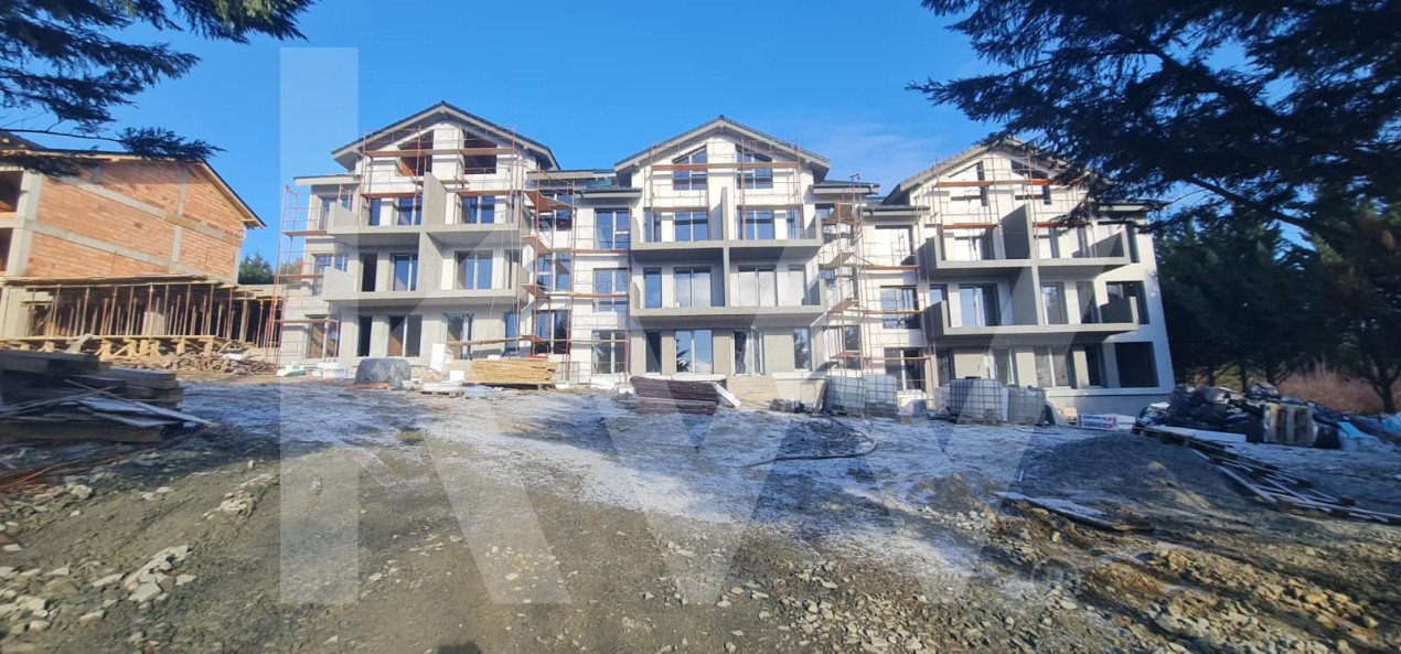 Apartament 3 camere, două băi, curte 110 mp-Natura la tine acasă! Cristian-SiBiU