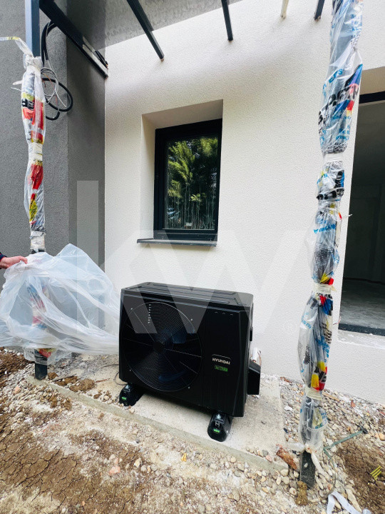 Apartament 3 camere, două băi, curte 50 mp -Natura la tine acasă! Cristian-SiBiU