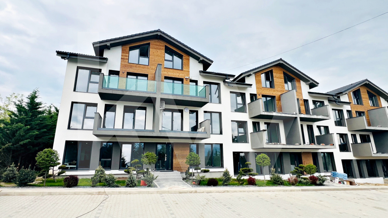 Apartament 3 camere, două băi, curte 50 mp -Natura la tine acasă! Cristian-SiBiU